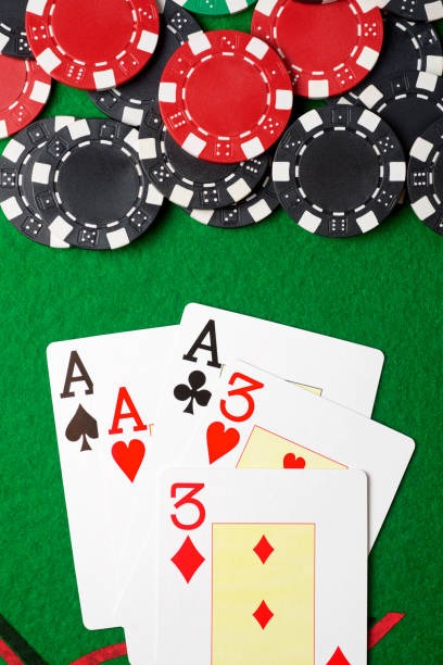 Texas Hold'em table layout with community cards